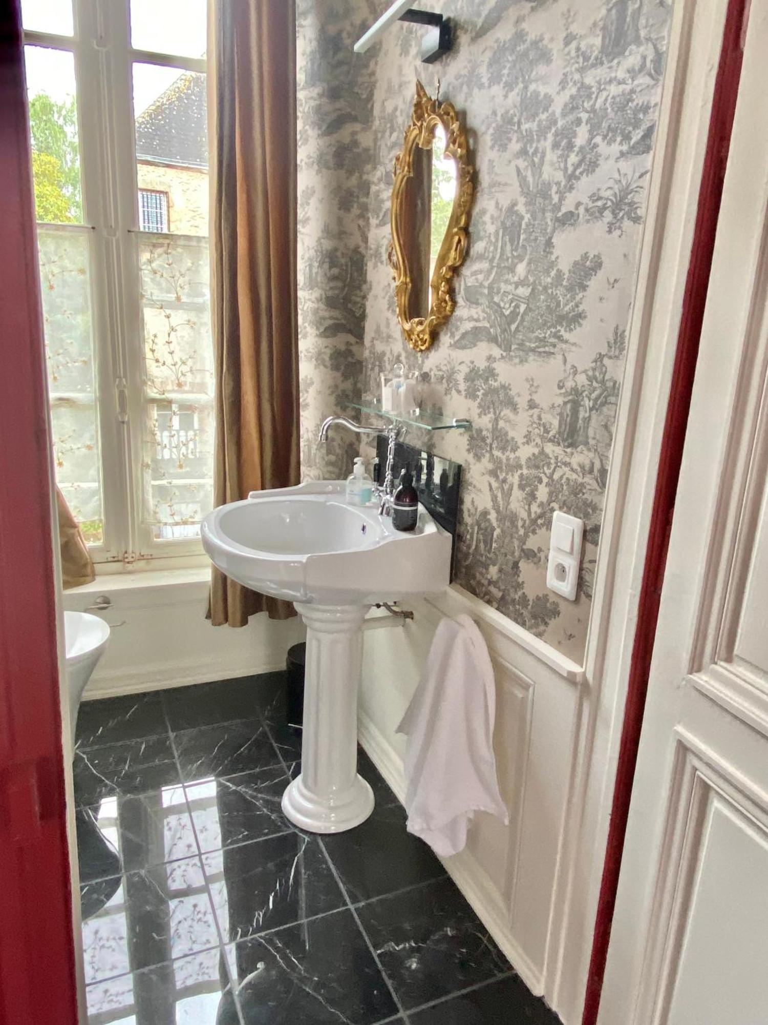 L'Hotel De Herce Chambre D'Hote Mayenne Luaran gambar
